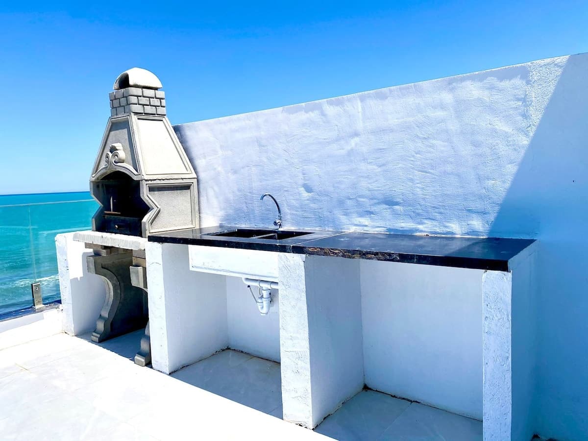 Vue Mer à Couper le Souffle – Appartement S+2 - image 2