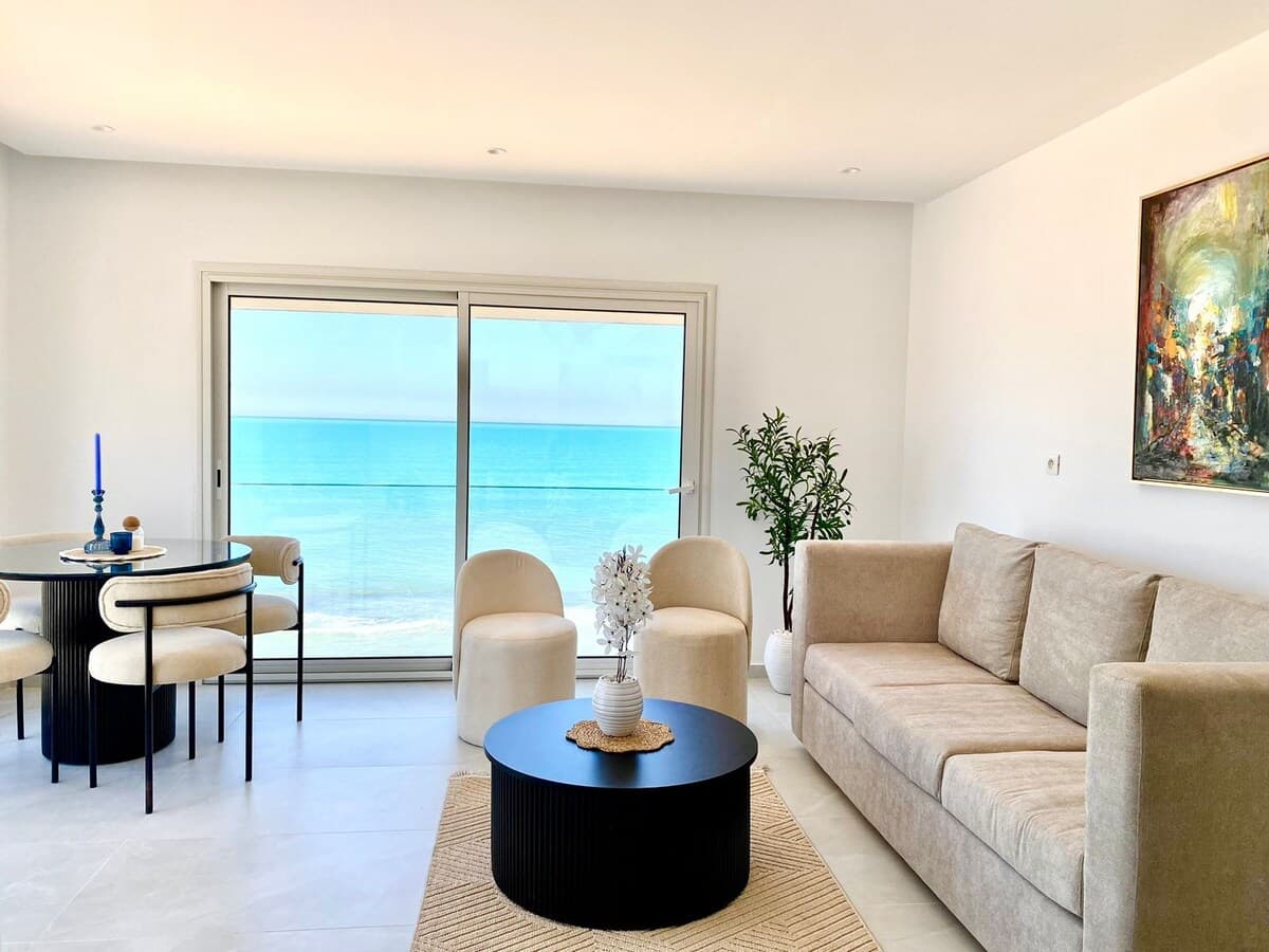 Vue Mer à Couper le Souffle – Appartement S+2 - image 3