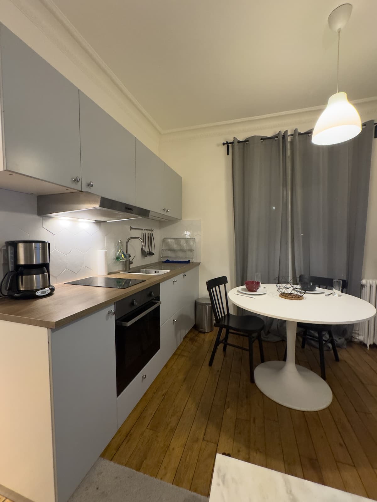 Petit cocon au cœur du 18ème arrondissement - image 9