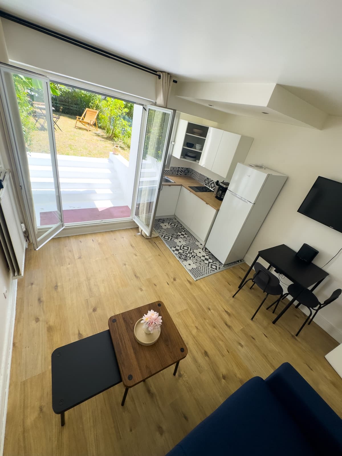 Studio de Charme avec Terrasse-Jardin dans le 17ᵉ - image 2