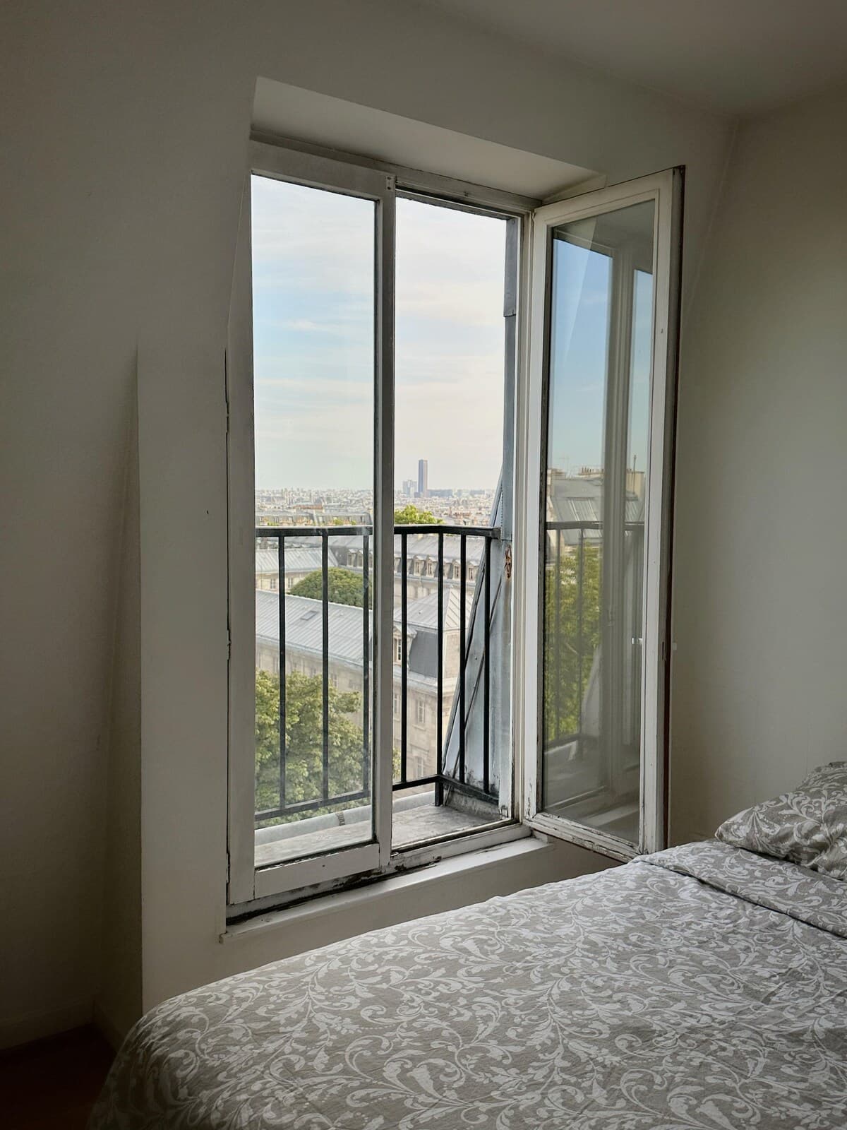 L’Instant Montmartre –Vue Sacré Cœur & Tour Eiffel - image 13