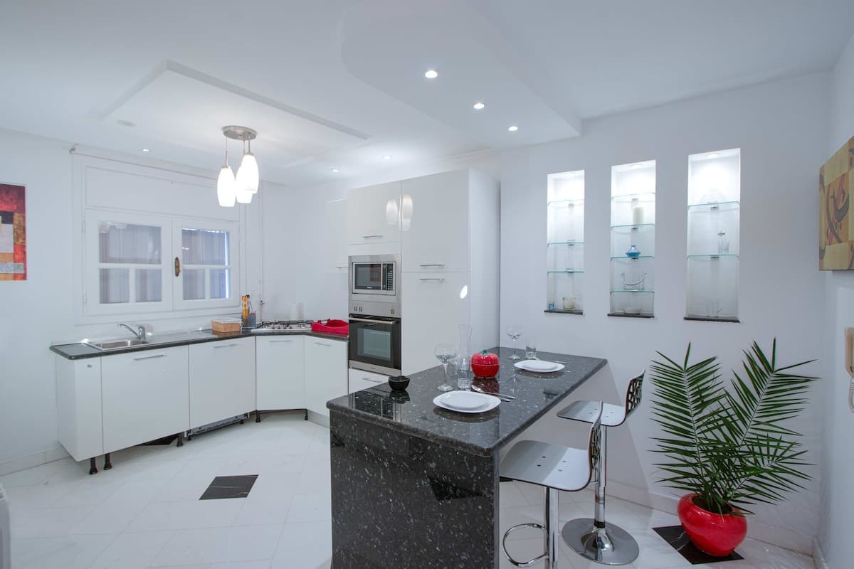 L’onde du Lac - appartement chic avec suite privée - image 1